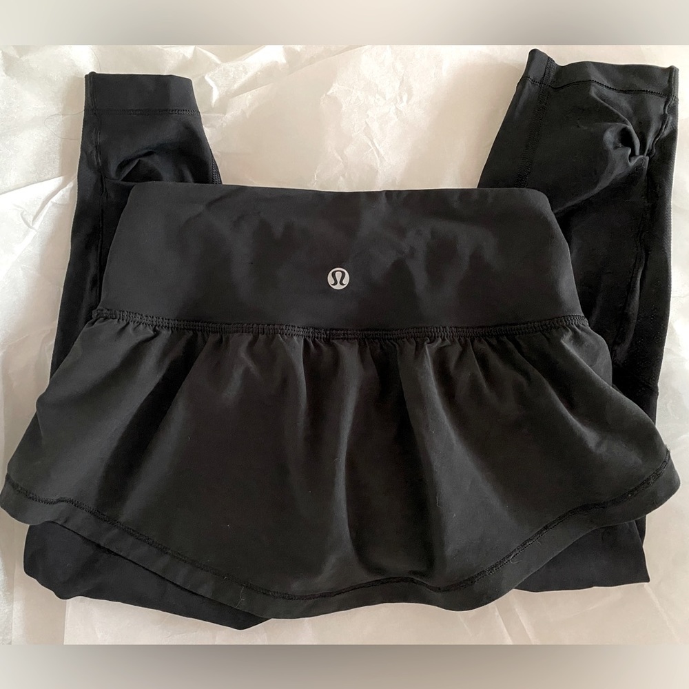 Lululemon Athletica capri leggings Skirt skort black Stretch size 2 wz bag - Picture 5 of 9